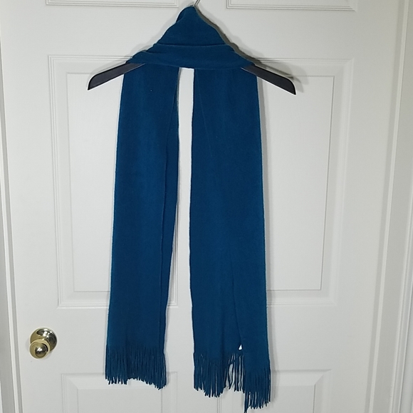 Merona Accessories - 🎀EUC🎀 MERONA Teal Scarf